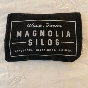 Magnolia Silos Tshirt